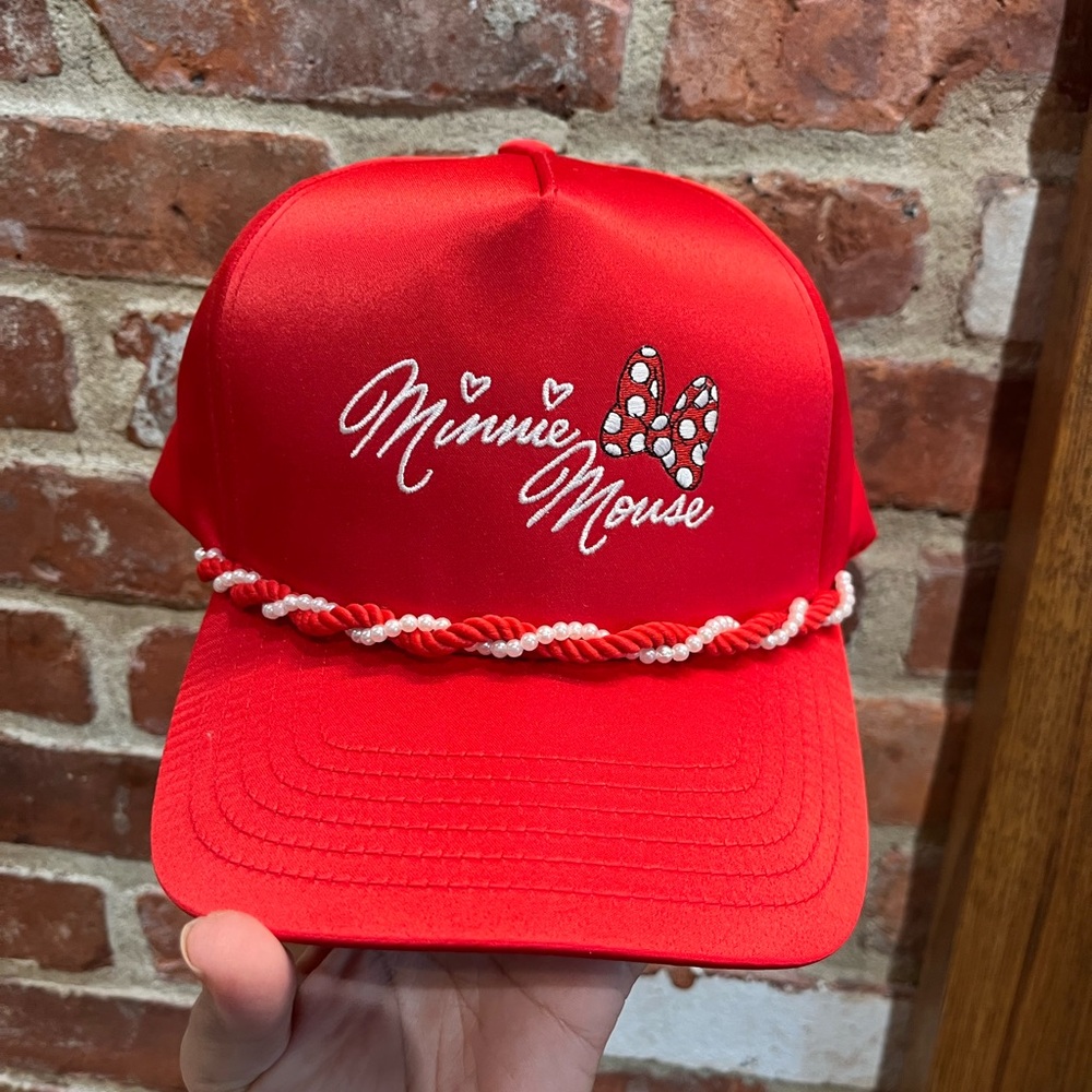 Disney Red Minnie Mouse Cap with bow on the back NWT